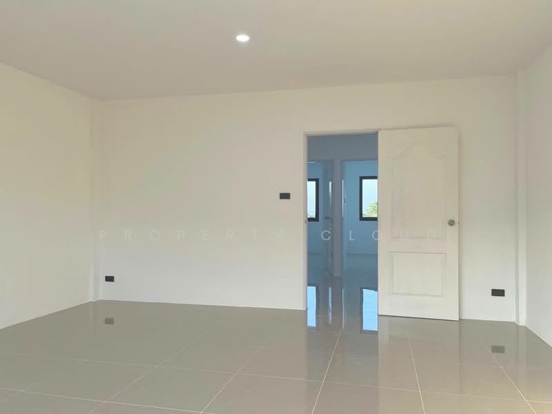 Wanarom Village, Bangkok, Thab Yao, Lat Krabang, Bangkok, 3 Bedrooms, 150 sqm, Townhouse For Sale, by Nichapa Nuntapun, 11658521 - DDproperty.com