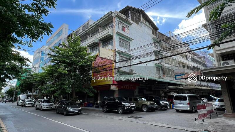 For Sale - For sale: 2 shophouses, 31.5 sq m, Rong Muang, Pathum Wan, Bangkok