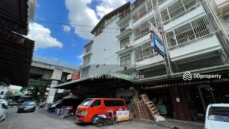 For Sale - For sale: 2 shophouses, 31.5 sq m, Rong Muang, Pathum Wan, Bangkok