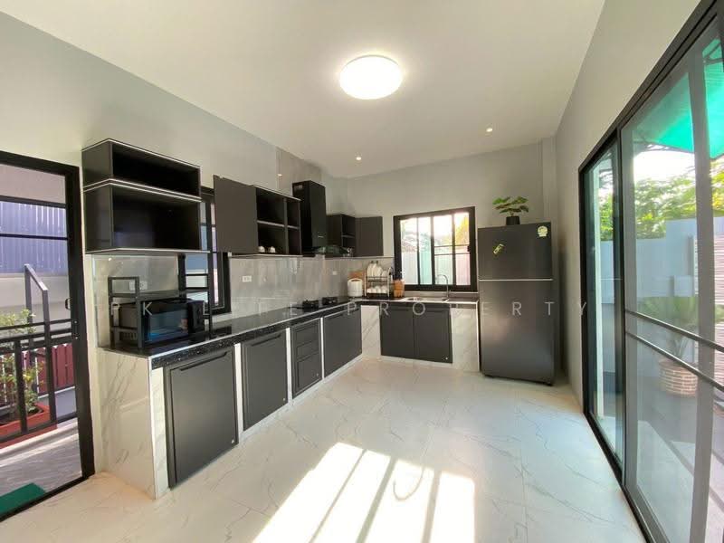 2R0798 This house for rent 3 bedroom 4 bathroom 85,000/month at cherngtalay have fully furnished, Phuket, Choeng Thale, Thalang, Phuket, 3 Bedrooms, 150 sqm, Single Detached House For Rent, by PK LIFE Property, 11659882 - DDproperty.com
