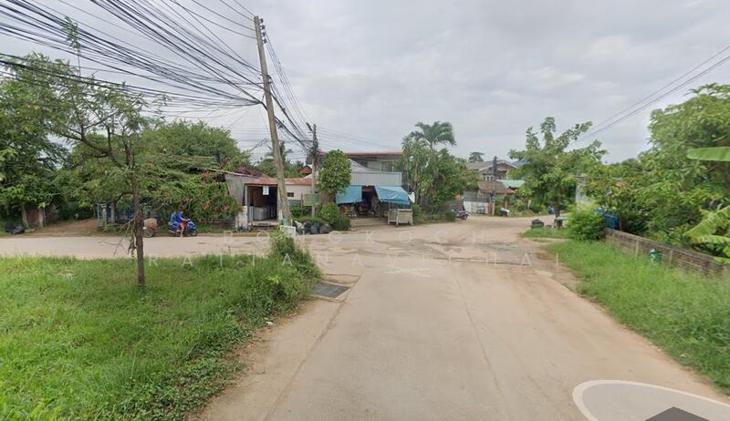 จนเจอแยกนี้ให้เลี้ยวซ้าย