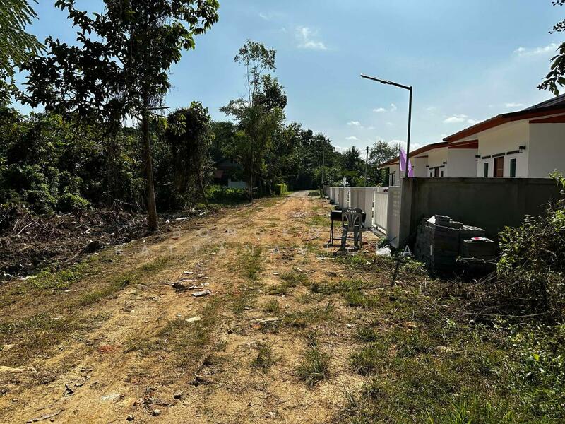 รูปถนนหน้าที่ดิน 