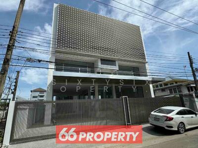 ขาย - Commercial/Shophouse for Rent, Sale in Sukhumvit 103, กรุงเทพ