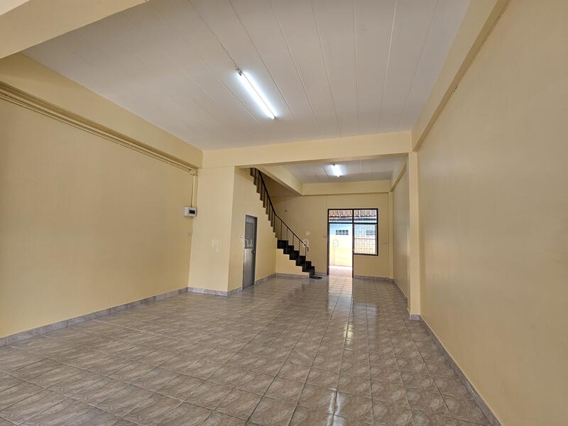 10520, Bangkok, 358/40 เคหะร่มเกล้า, Khlong Song Ton Nun, Lat Krabang, Bangkok, , 200 sqm, Shophouse For Rent, by Premjit Gaivigaigosol, 11661075 - DDproperty.com