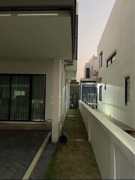 ทำเลถ.กาญจนาภิเษก ให้เช่าบ้านแฝดสไตล์บ้านเดี่ยว มอตโต้ กาญจนาภิเษก-พระราม 2 ตกแต่งใหม่ พร้อมอยู่, Bangkok, กาญจนาภิเษก, Bang Bon, Bang Bon, Bangkok, 3 Bedrooms, 176 sqm, Single Detached House For Rent, by บุษบา รัตนวงษ์ชัย, 11661249 - DDproperty.com