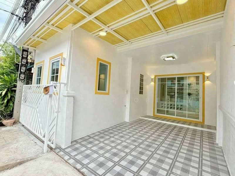 Baan Buathong 4 : บ้านบัวทอง 4, นนทบุรี, ถ.บ้านกล้วย-ไทรน้อย, พิมลราช, บางบัวทอง, นนทบุรี, 1,100 ตร.ม., ทาวน์เฮ้าส์ ขาย, โดย Connex Property, 11662557 - DDproperty.com