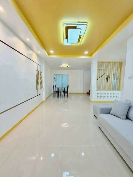 Baan Buathong 4, Nonthaburi, Ban Kluay-Sai Noi Road, Phimonrat, Bang Bua Thong, Nonthaburi, 4 Bedrooms, 1,100 sqm, Townhouse For Sale, by Connex Property, 11662557 - DDproperty.com