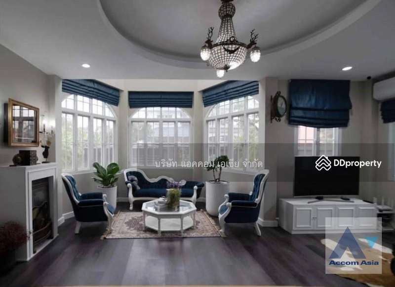For Sale - 4 Bedrooms House for Sale in Bang Na, Bangkok near BTS Bang Na, Bangkok