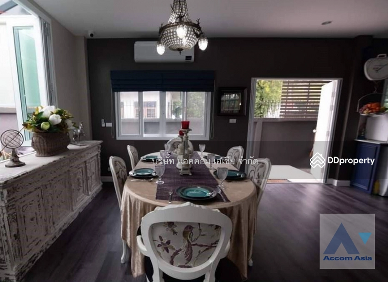 For Sale - 4 Bedrooms House for Sale in Bang Na, Bangkok near BTS Bang Na, Bangkok