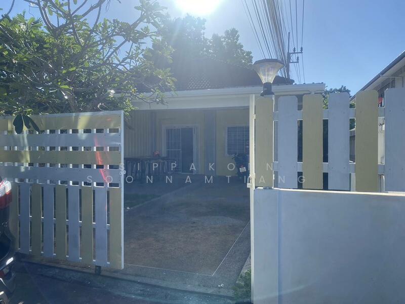 For Sale - A 2-bedroom 2-bathroom house for sale in Rawai, Phuket, Phuket