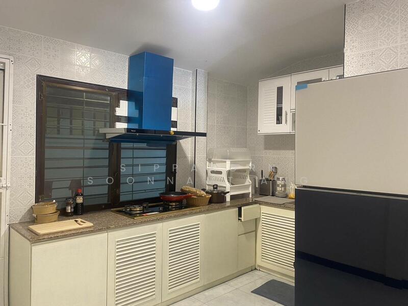 For Sale - A 2-bedroom 2-bathroom house for sale in Rawai, Phuket, Phuket