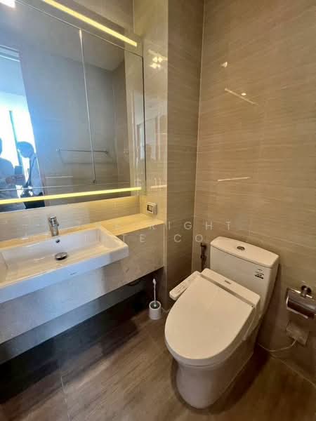 Noble BE33, Bangkok, 19 Soi Sukhumvit 33, Khlong Tan Nua, Watthana, Bangkok, 2 Bedrooms, 58 sqm, Condo For Rent, by The Right Estate Co,.Ltd., 11666449 - DDproperty.com