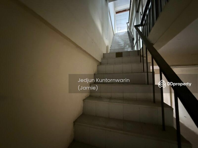 For Sale - ตึกแถว3ชั้น 21.5วา ตรงข้ามกองสลากสนามบินน้ำ, Nonthaburi