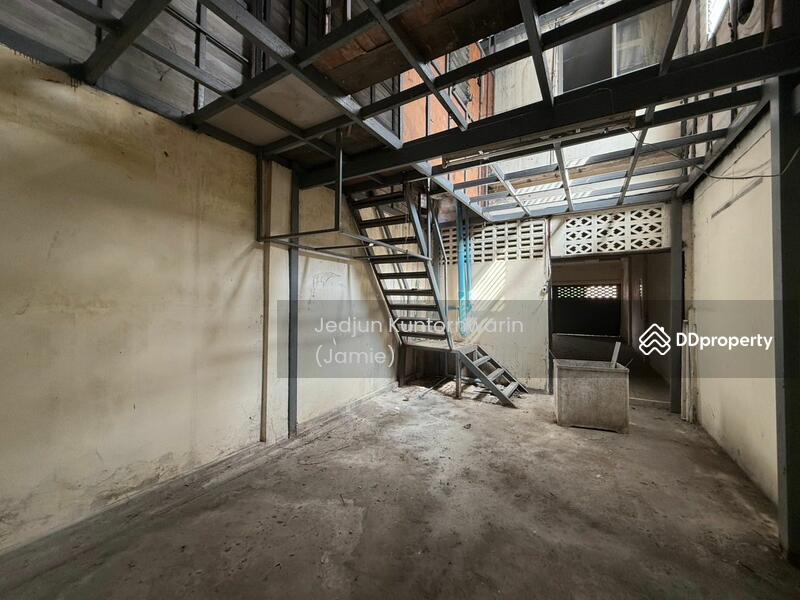 For Sale - ตึกแถว3ชั้น 21.5วา ตรงข้ามกองสลากสนามบินน้ำ, Nonthaburi