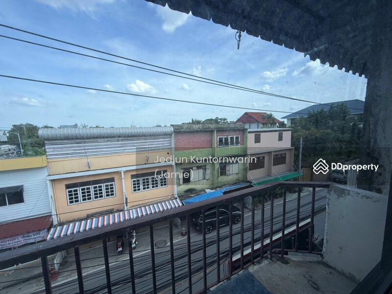 For Sale - ตึกแถว3ชั้น 21.5วา ตรงข้ามกองสลากสนามบินน้ำ, Nonthaburi
