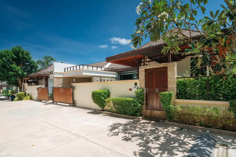 Rawayana Beachfront Village Villas, Phuket, Wiset, Rawai, Muang Phuket, Phuket, 4 Bedrooms, 400 sqm, Villa For Sale, by Zurena Lembring, 11667528 - DDproperty.com