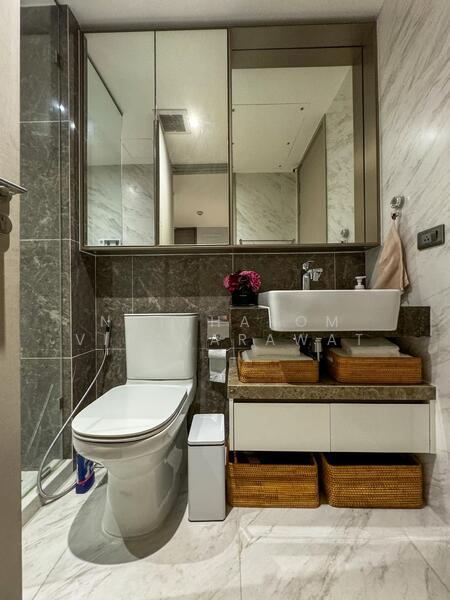 Fynn Asoke, Bangkok, 28 Sukhumvit 10 Alley, Khlong Toei, Bangkok, 2 Bedrooms, 41 sqm, Condo For Rent, by Nattharom Vipavarawat, 11667711 - DDproperty.com