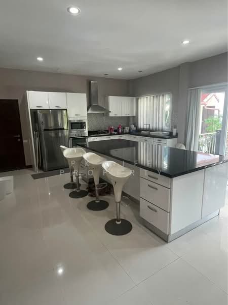 7R0838 Pool villa for rent 5 bedroom 5 bathroom 95,000/month at rawai have fully furnished, Phuket, Rawai, Muang Phuket, Phuket, 5 Bedrooms, 280 sqm, Villa For Rent, by PK LIFE Property, 11668155 - DDproperty.com