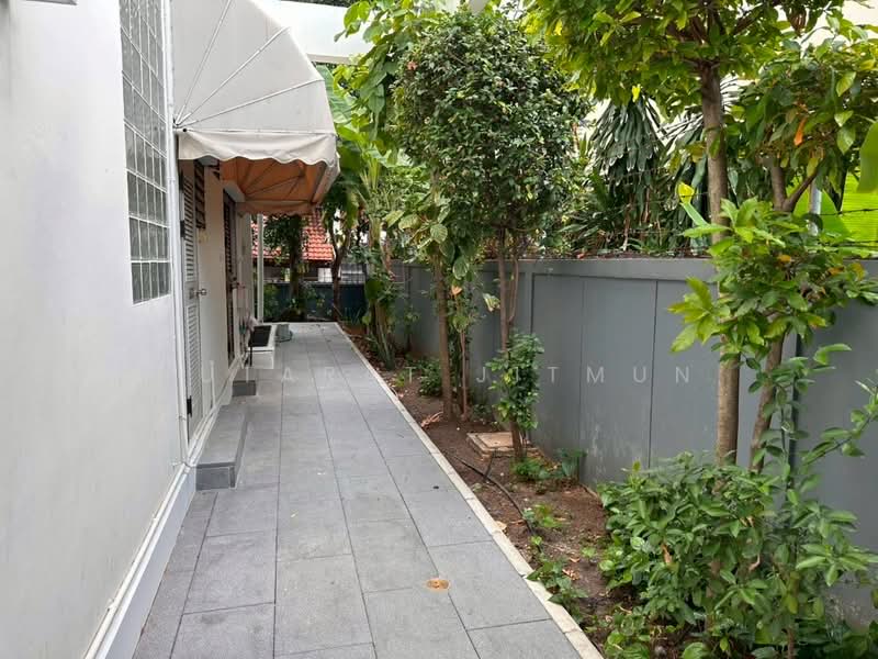 บ้านเดี่ยวถนนสุขุมวิท 71 ซอยปรีดีพนมยงค์ 14, Bangkok, Phra Kanong Nua, Watthana, Bangkok, 4 Bedrooms, 2,000 sqm, Single Detached House For Rent, by Jutarat Jitmun, 11668627 - DDproperty.com
