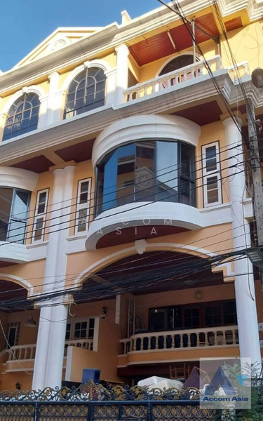 Thonglo Classic Home, Bangkok, Khlong Tan Nua, Watthana, Bangkok, 4 Bedrooms, 400 sqm, Townhouse For Rent, by Accom Asia, 11668628 - DDproperty.com
