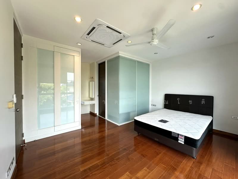 Pool Villa Ladprao - Chock Chai 4, Bangkok, Lat Phrao, Lat Phrao, Bangkok, 3 Bedrooms, 300 sqm, Single Detached House For Rent, by ปรินทร์ญาดา ชิณโชติ, 11669932 - DDproperty.com