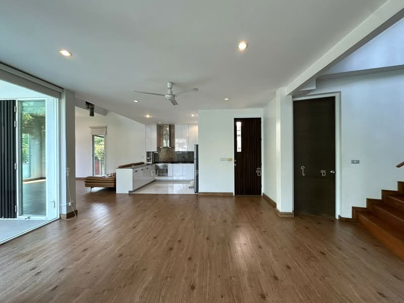 Pool Villa Ladprao - Chock Chai 4, Bangkok, Lat Phrao, Lat Phrao, Bangkok, 3 Bedrooms, 306 sqm, Villa For Rent, by ปรินทร์ญาดา ชิณโชติ, 11669943 - DDproperty.com