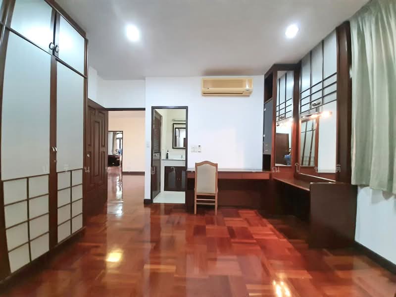 House Sukhumvit Phromphong - Thonglor, Bangkok, Khlong Tan Nua, Watthana, Bangkok, 5 Bedrooms, 350 sqm, Townhouse For Rent, by ปรินทร์ญาดา ชิณโชติ, 11670067 - DDproperty.com