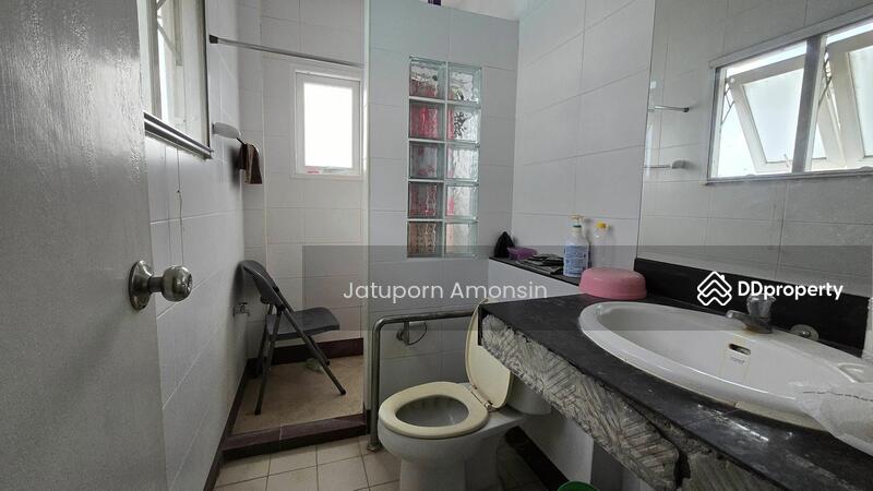 For Sale - Urgent sale!2-storey detached house, Baan Krissana Tiwanon, Baan Krissana Tiwanon, large land are, Pathum Thani