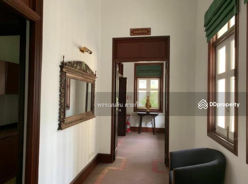 ให้เช่า - Traditional Thai buildings nearly 100 year old are looking for tenants who love traditional architec, กรุงเทพ