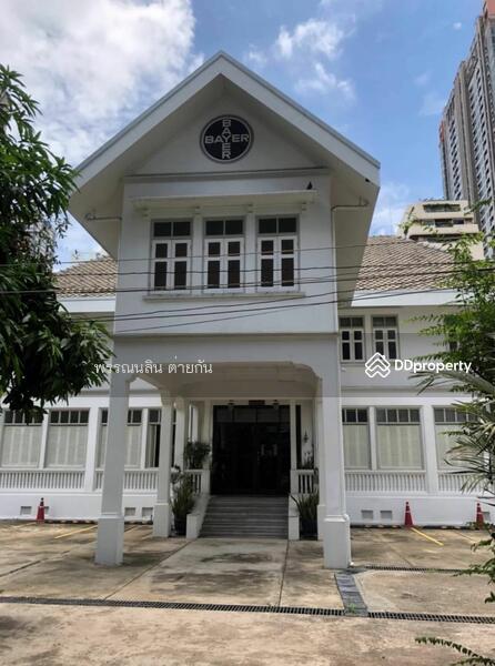 ให้เช่า - Traditional Thai buildings nearly 100 year old are looking for tenants who love traditional architec, กรุงเทพ