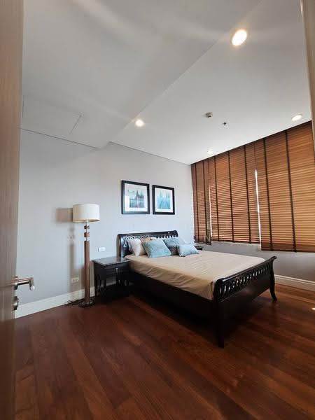 Bright Sukhumvit 24, Bangkok, Sukhumvit 24 Alley, Khong Tan, Khlong Toei, Bangkok, 2 Bedrooms, 94 sqm, Condo For Rent, by Piangphet Saengtuangkit, 11671627 - DDproperty.com