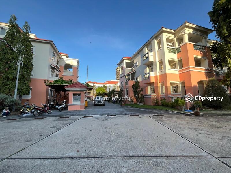 For Sale - Villa California Tiwanon, Pathum Thani