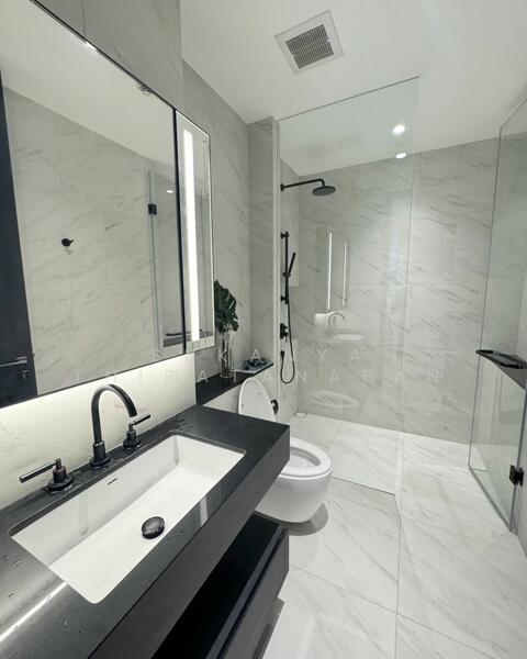 Tait Sathorn 12, Bangkok, Soi Sathorn 12, Sathorn Road, Silom, Bang Rak, Bangkok, 2 Bedrooms, 72 sqm, Condo For Sale, by Sukanya Thiratanapan, 11673327 - DDproperty.com