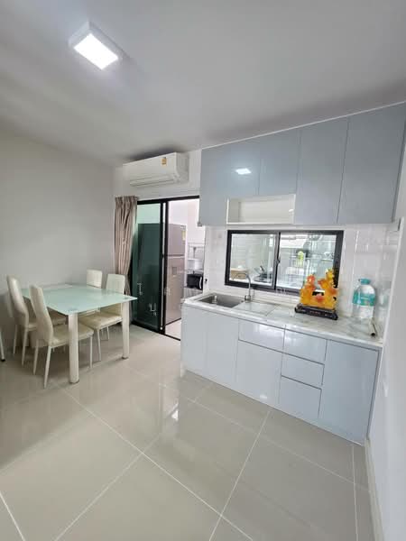 Baan Klang Muang Srinakarin – Onnut, Bangkok, 174 Soi On Nut 70/1, Prawet, Prawet, Bangkok, 3 Bedrooms, 160 sqm, Townhouse For Rent, by Ulaiwan Boonsiri, 11673457 - DDproperty.com