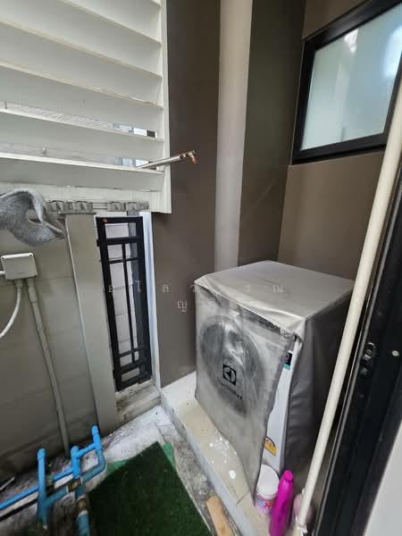 Baan Klang Muang Srinakarin – Onnut, Bangkok, 174 Soi On Nut 70/1, Prawet, Prawet, Bangkok, 3 Bedrooms, 160 sqm, Townhouse For Rent, by Ulaiwan Boonsiri, 11673457 - DDproperty.com