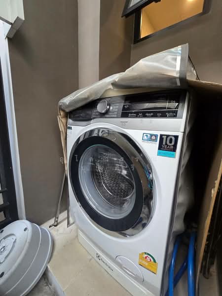 Baan Klang Muang Srinakarin – Onnut, Bangkok, 174 Soi On Nut 70/1, Prawet, Prawet, Bangkok, 3 Bedrooms, 160 sqm, Townhouse For Rent, by Ulaiwan Boonsiri, 11673457 - DDproperty.com