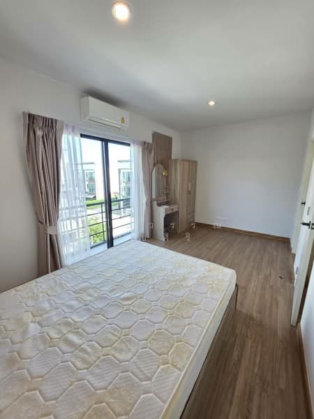 Baan Klang Muang Srinakarin – Onnut, Bangkok, 174 Soi On Nut 70/1, Prawet, Prawet, Bangkok, 3 Bedrooms, 160 sqm, Townhouse For Rent, by Ulaiwan Boonsiri, 11673457 - DDproperty.com