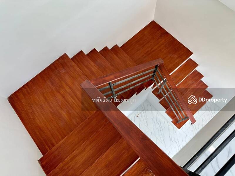 For Sale - New 3-storey commercial building next to the main road 108, Chiang Mai-Hod., Chiang Mai