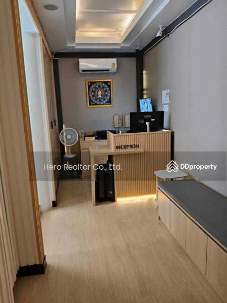 ให้เช่า - For Rent Bangkok Retail Sukhumvit Road BTS Asok Watthana BRE23211, กรุงเทพ
