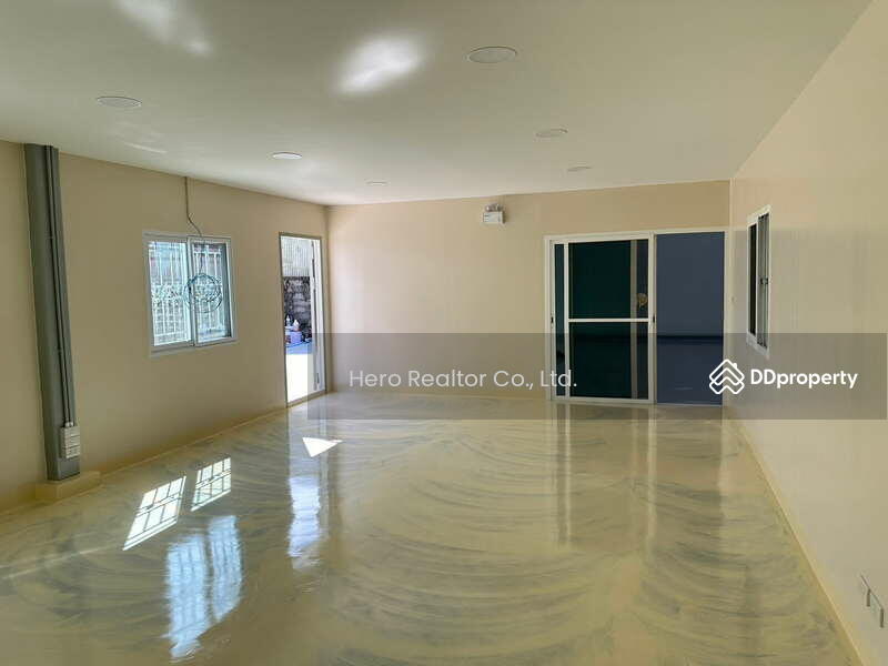 ให้เช่า - For Rent Bangkok Warehouse Raminthra Road MRT Maiyalap Bang Khen BRE23214, กรุงเทพ