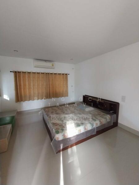 ห้องนอนเรือนรับรอง