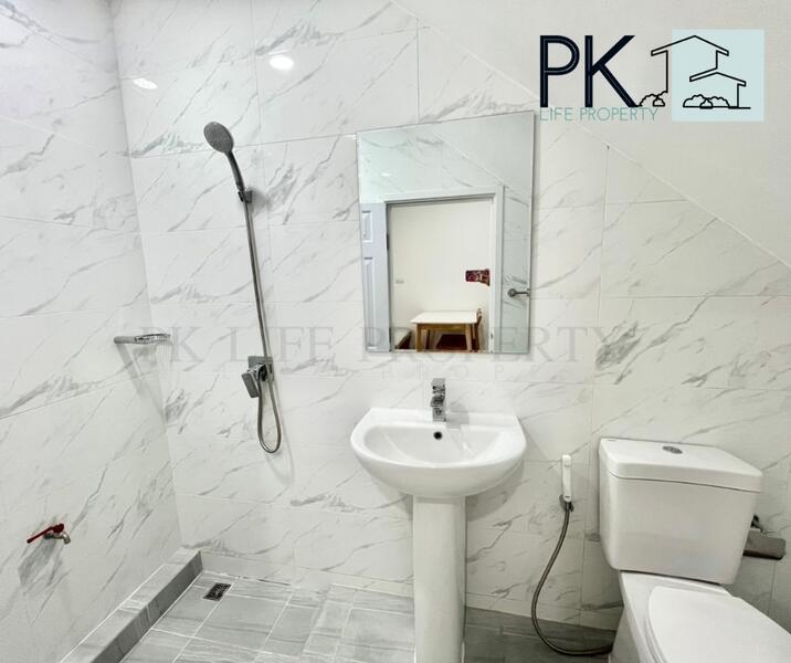 8R0665 This house for rent 2 bedroom 2 bathroom 27,000/month at chalong have fully furnished, Phuket, Chalong, Muang Phuket, Phuket, 2 Bedrooms, 120 sqm, Townhouse For Rent, by PK LIFE Property, 11675186 - DDproperty.com