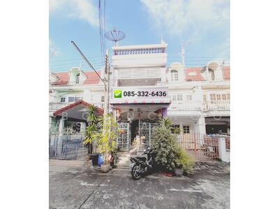 ขาย - ขายทาวน์โฮม 3 ชั้น หมู่บ้านบุษราคัมริมน้ำ ปิ่นเกล้า ทำเลดี, กรุงเทพ