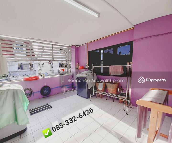 ขาย - ขายทาวน์โฮม 3 ชั้น หมู่บ้านบุษราคัมริมน้ำ ปิ่นเกล้า ทำเลดี, กรุงเทพ