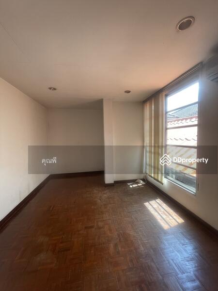 ขาย - Royal Park Ville Suwinthawong : โรยัล ปาร์ค วิลล์ สุวินทวงศ์, กรุงเทพ