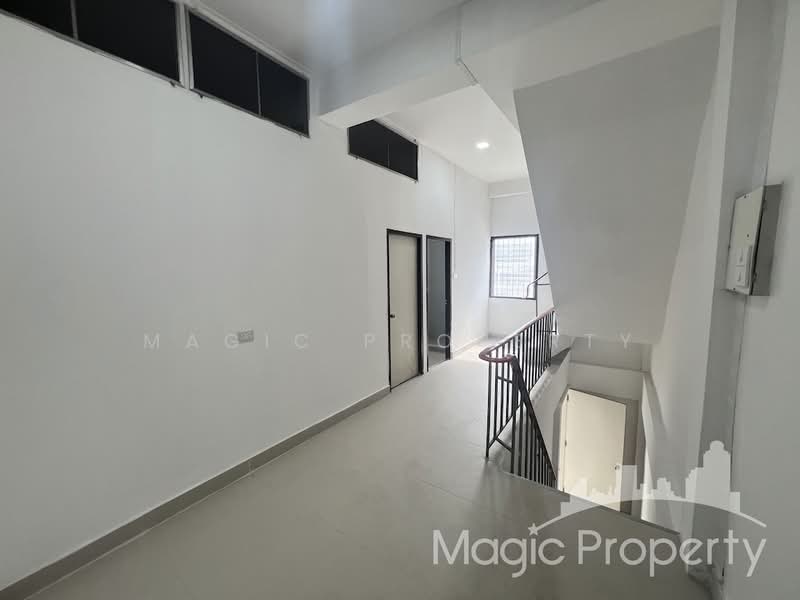 Phetchaburi Road, Bangkok, Bang Kapi, Huai Khwang, Bangkok, , 280 sqm, Shophouse For Sale, by Magic Property, 11676854 - DDproperty.com