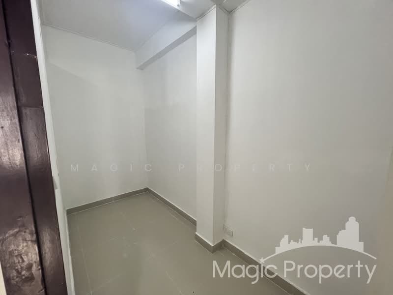 Phetchaburi Road, Bangkok, Bang Kapi, Huai Khwang, Bangkok, , 280 sqm, Shophouse For Sale, by Magic Property, 11676854 - DDproperty.com