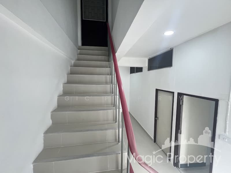 Phetchaburi Road, Bangkok, Bang Kapi, Huai Khwang, Bangkok, , 280 sqm, Shophouse For Sale, by Magic Property, 11676854 - DDproperty.com
