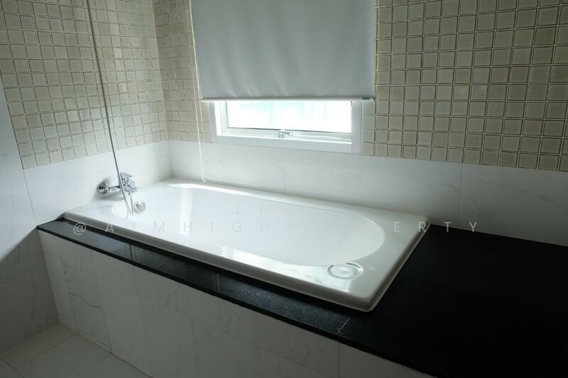 Royal Residence Park, Bangkok, 99 Royal Resident Park Lumphini, Lumphini, Pathum Wan, Bangkok, 3 Bedrooms, 230 sqm, Condo For Rent, by LINE @AIMHIGHPROPERTY, 11677026 - DDproperty.com