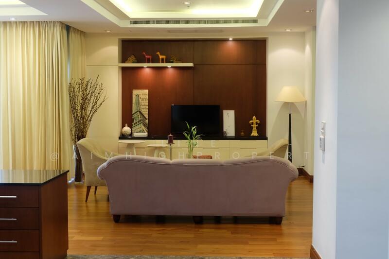 Royal Residence Park, Bangkok, 99 Royal Resident Park Lumphini, Lumphini, Pathum Wan, Bangkok, 3 Bedrooms, 220 sqm, Condo For Rent, by LINE @AIMHIGHPROPERTY, 11677031 - DDproperty.com